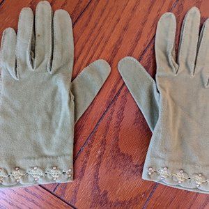 Vintage Ladies Kayser Short Olive Green Gloves w/Exquisite Beading & Stitching